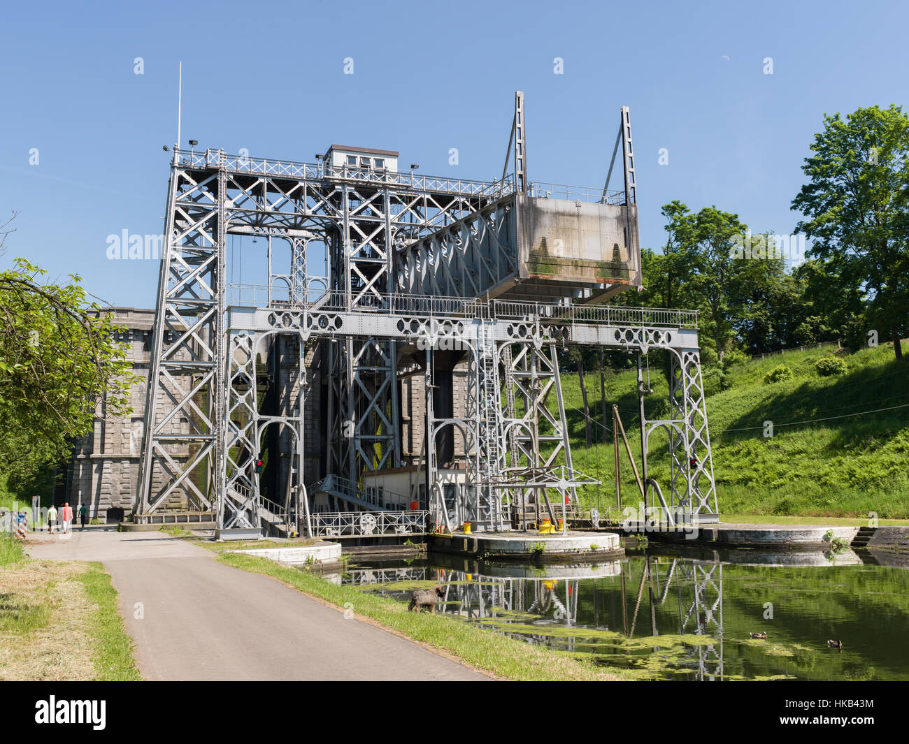 Elevador de barcos strepy thieu fotografías e imágenes de alta