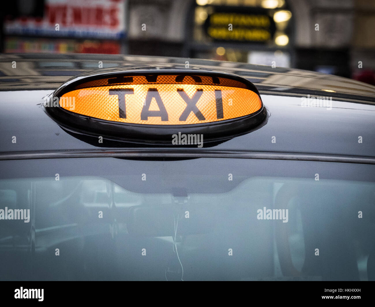 London Taxi Taxi negro señal luminosa, Londres, Reino Unido Foto de stock