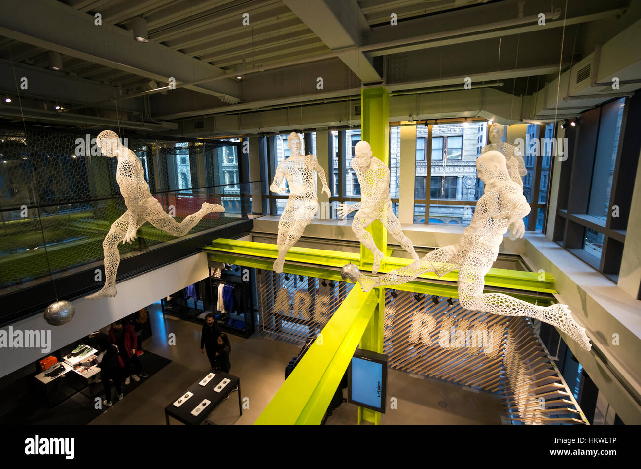 Nike tienda en la Ciudad Fotografía de stock - Alamy