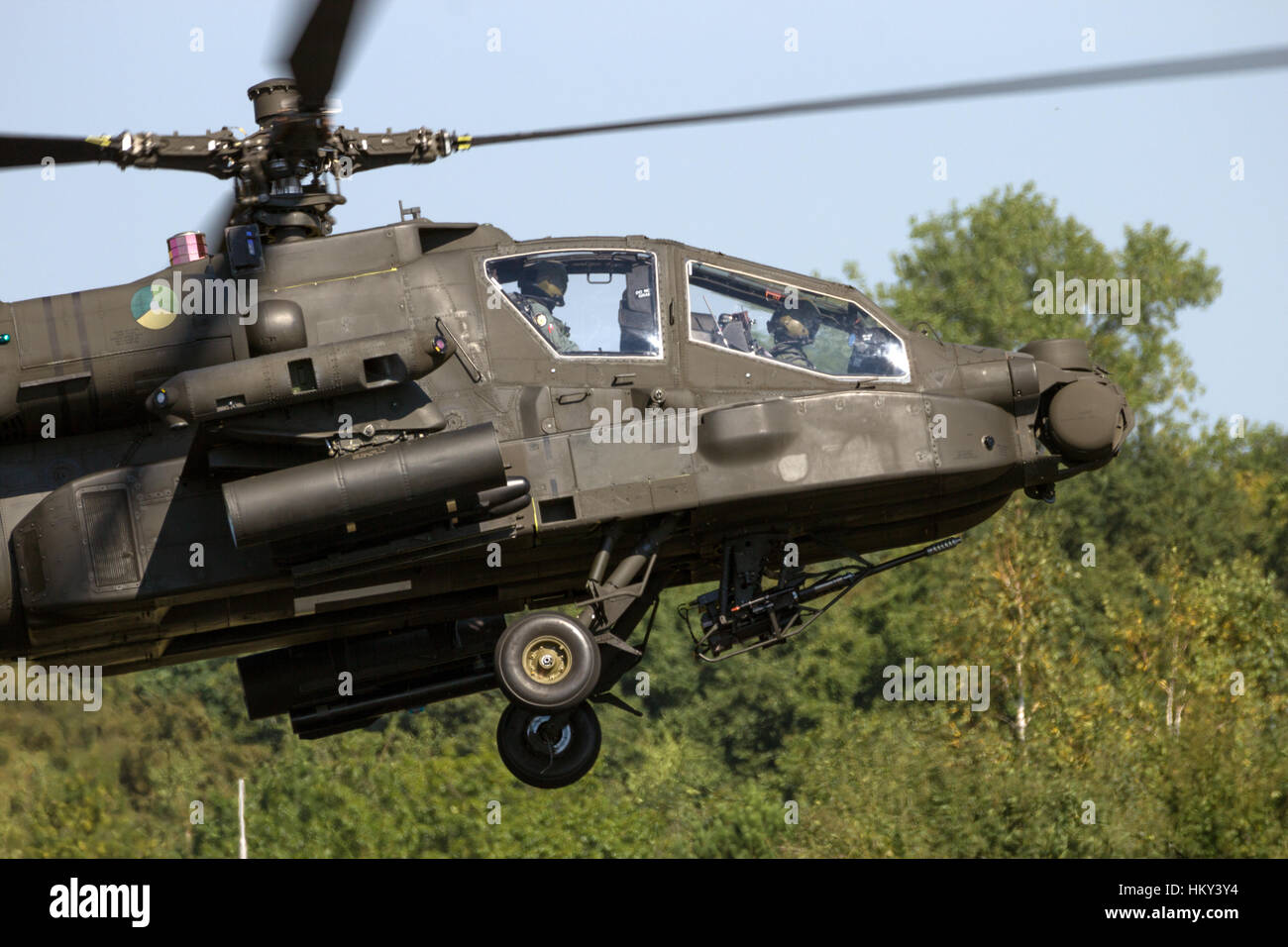 En GILZE RIJEN, Holanda - sep 7, 2016: Royal Netherlands Air Force Boeing helicóptero de ataque AH-64 Apache. Foto de stock