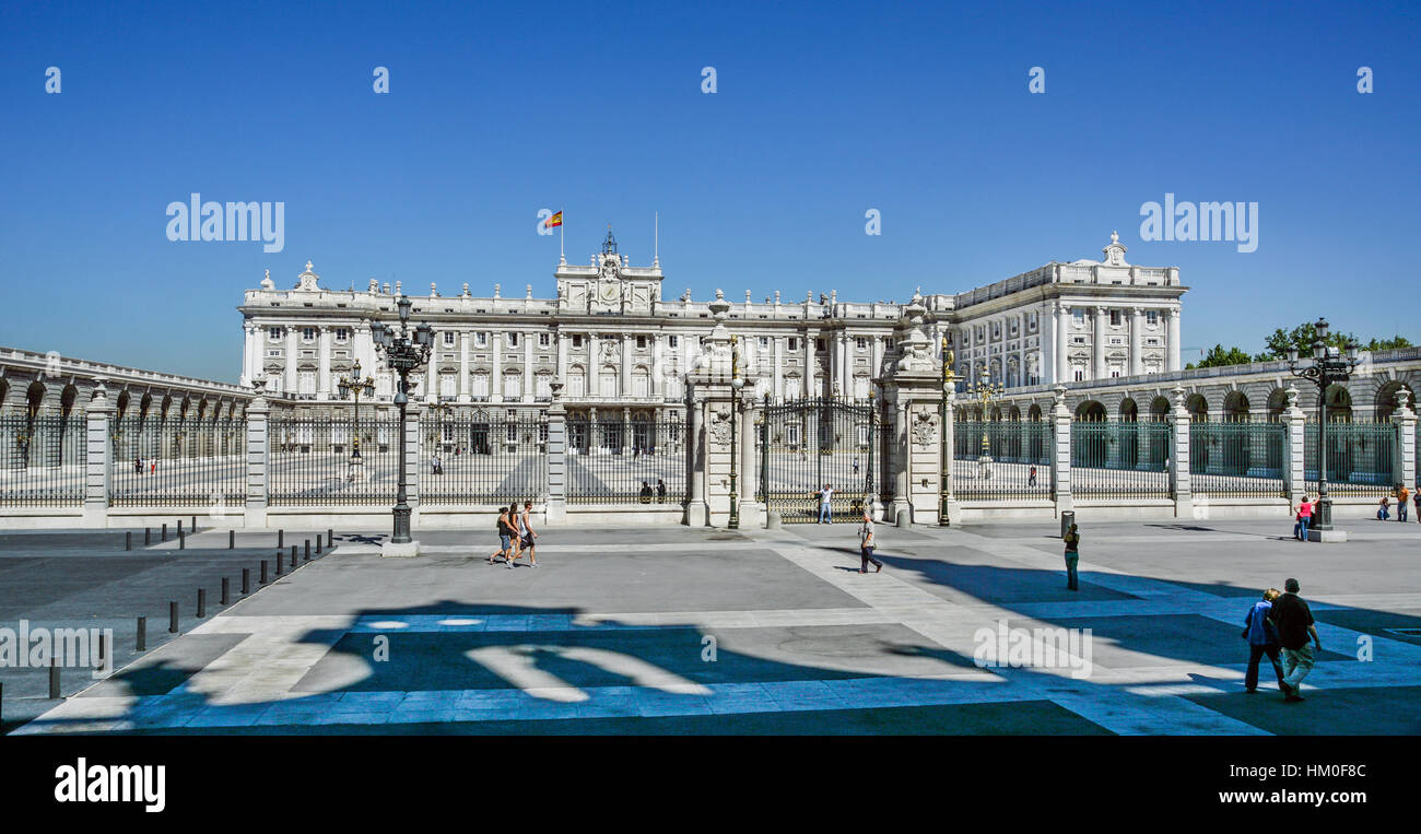 España, Madrid, en la Plaza de la armería en el Palacio Real, el Palacio Real Foto de stock
