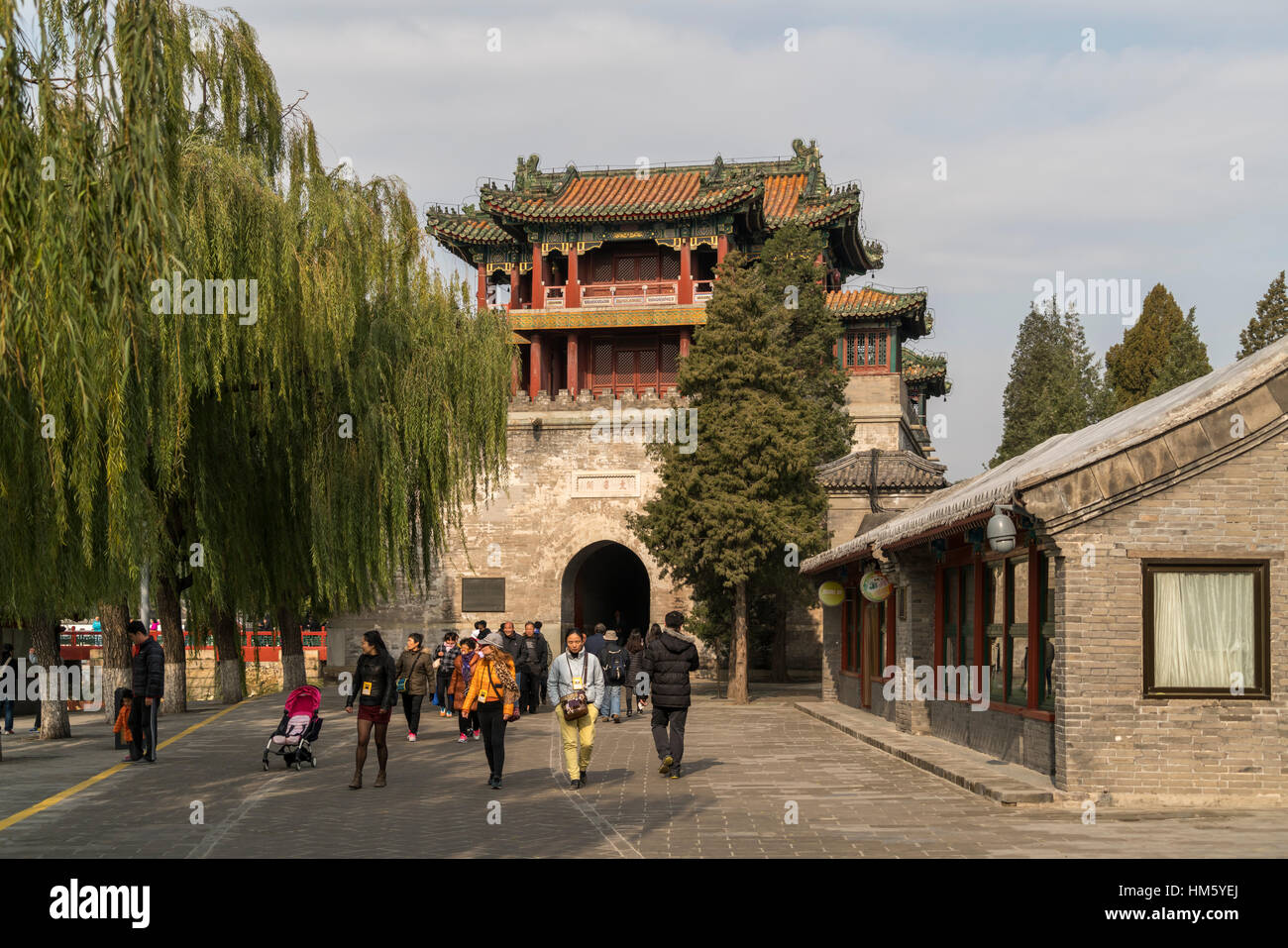 Wenchang Torre, Palacio de Verano, Beijing, República Popular de China, Asia Foto de stock