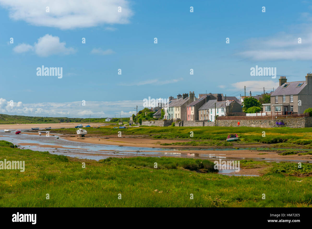 El río en Aberffraw en Anglesey Foto de stock