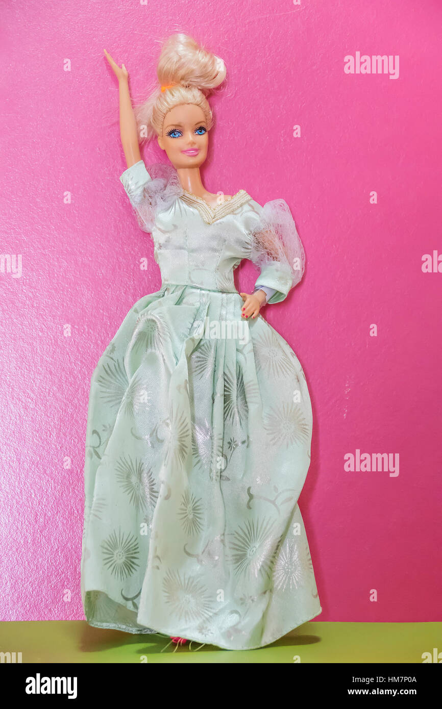 Barbie doll toy 2017 fotografías e imágenes de alta resolución - Alamy