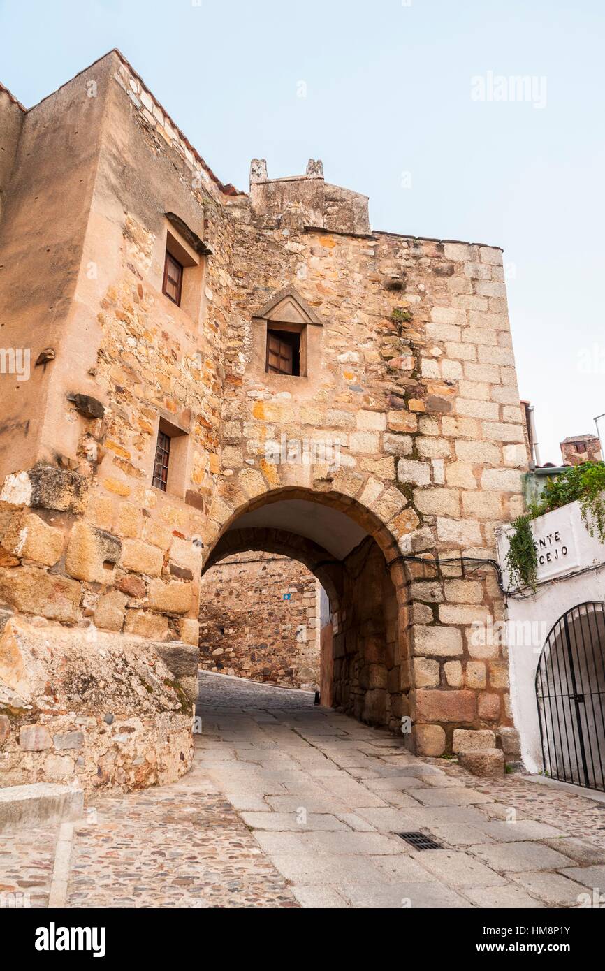 Arco del Cristo. La ciudad de Cáceres. Extremadura. España. Patrimonio de la Humanidad. Conjunto