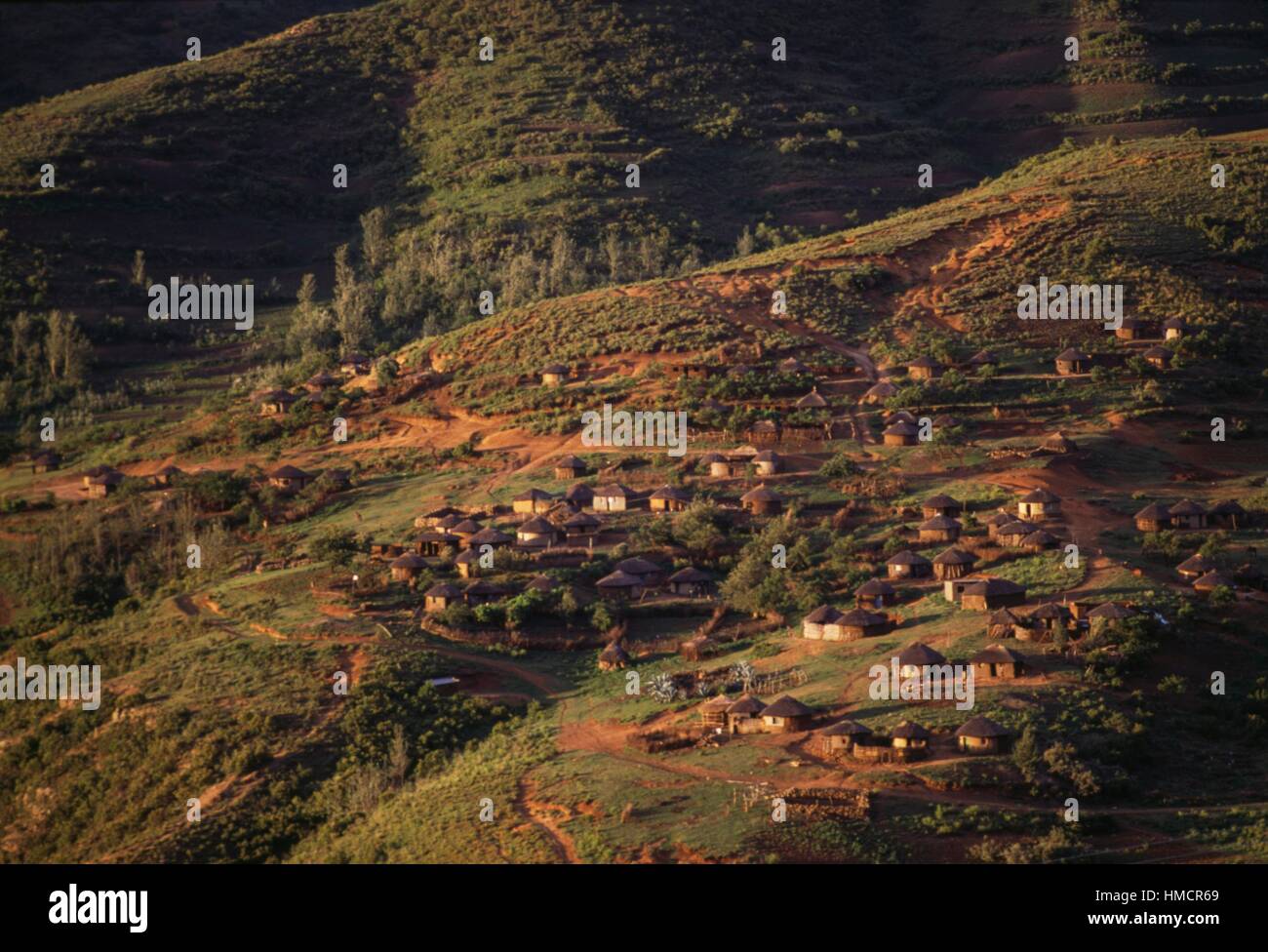 Aldea cerca de Oxbow, distrito de Butha-Buthe, Lesotho. Foto de stock