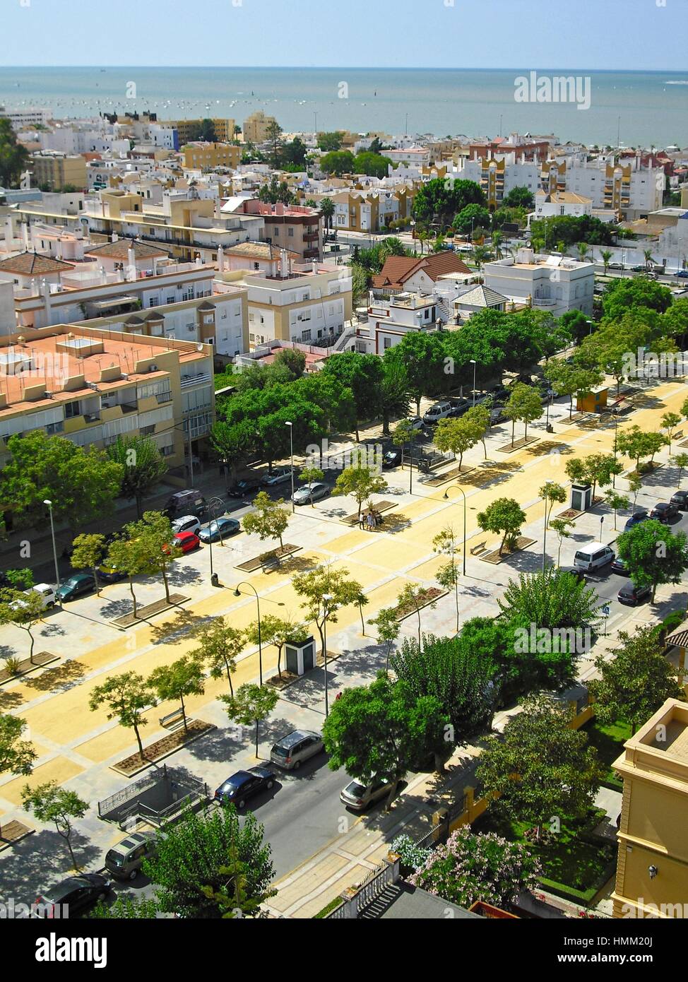 Sanlúcar de Barrameda (Cádiz), España. Calzada Duquesa Elizabeth Avenue en  Sanlucar de Barrameda Fotografía de stock - Alamy