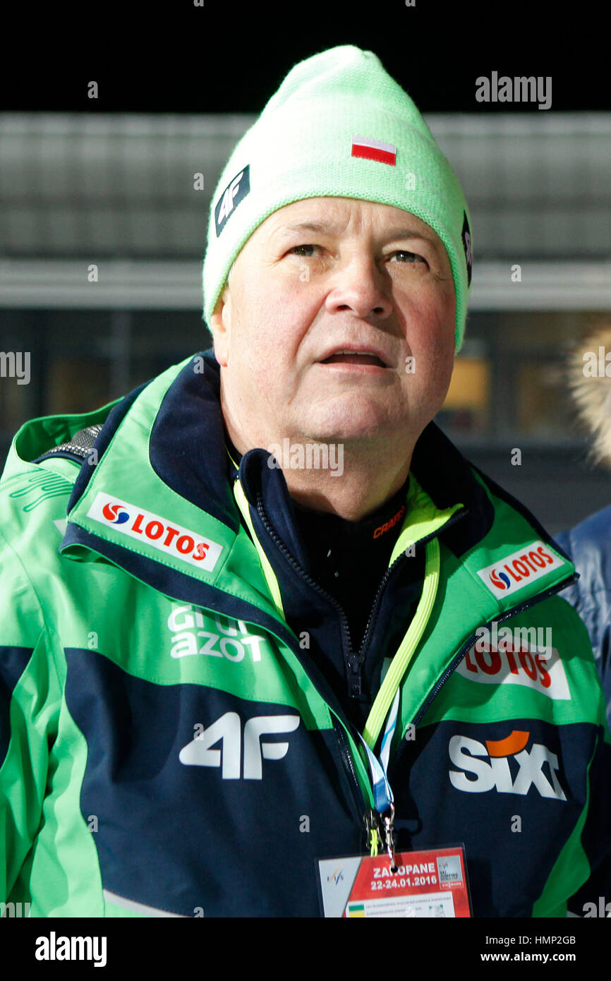 ZAKOPANE, POLONIA - Enero 22, 2016: la Copa Mundial de saltos de esquí FIS en Zakopane o/p Apoloniusz Tajner presidente PZN Foto de stock