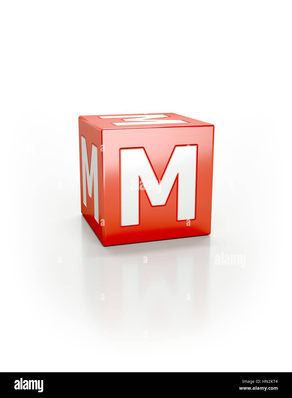 Cubo rojo con la letra M Fotografía de stock - Alamy