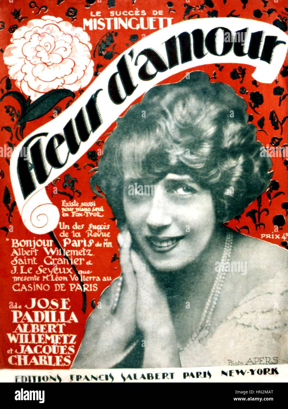 Cubierta de la edición musical de una canción de Mistinguett: "Fleur d'amour" (Flor de Amor) Francia 1923 Foto de stock