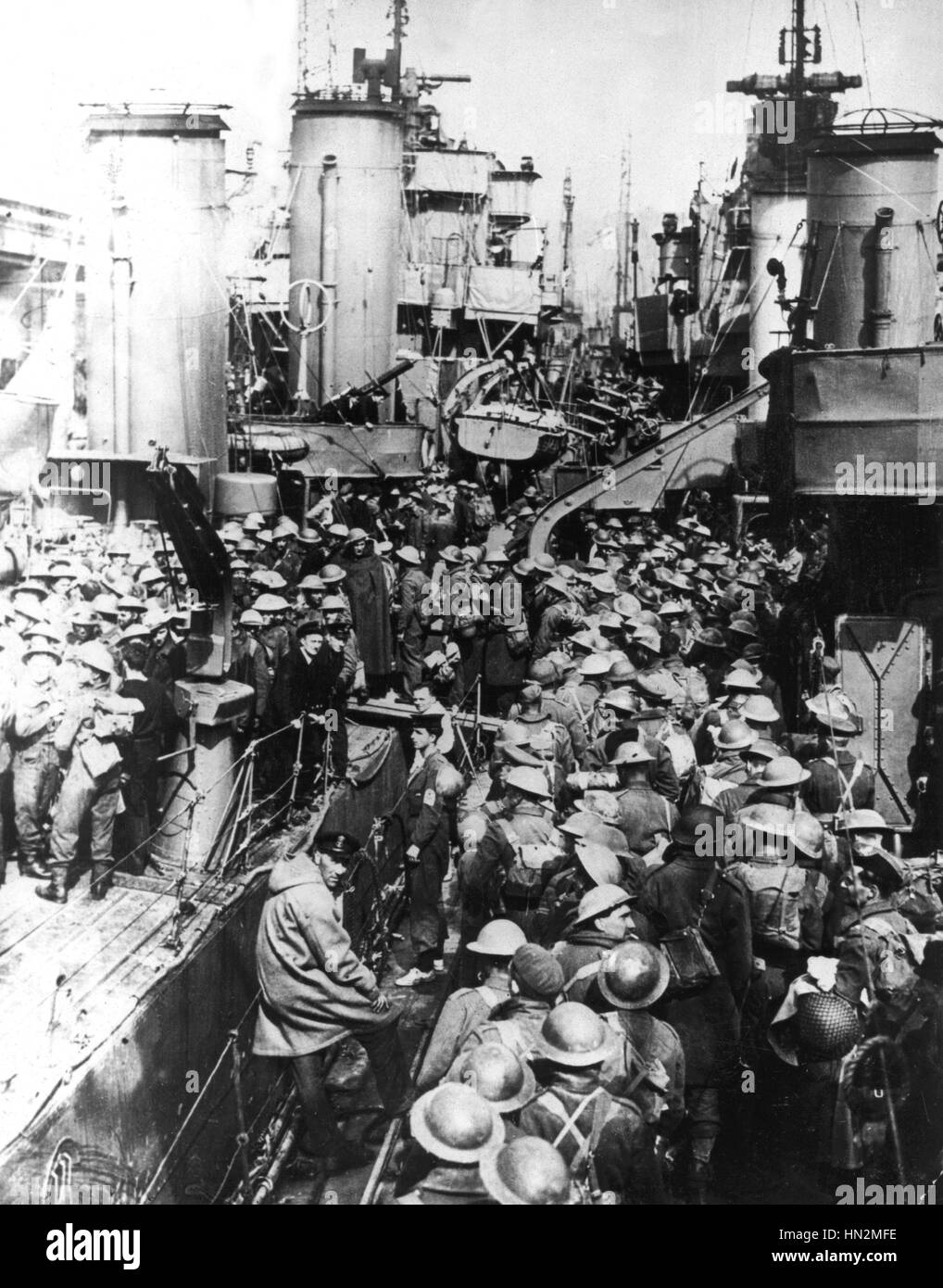 Las tropas evacuadas en Dunkerque volviendo a Gran Bretaña de junio de 1940 Francia - La II Guerra Mundial, Washington National Archives Foto de stock