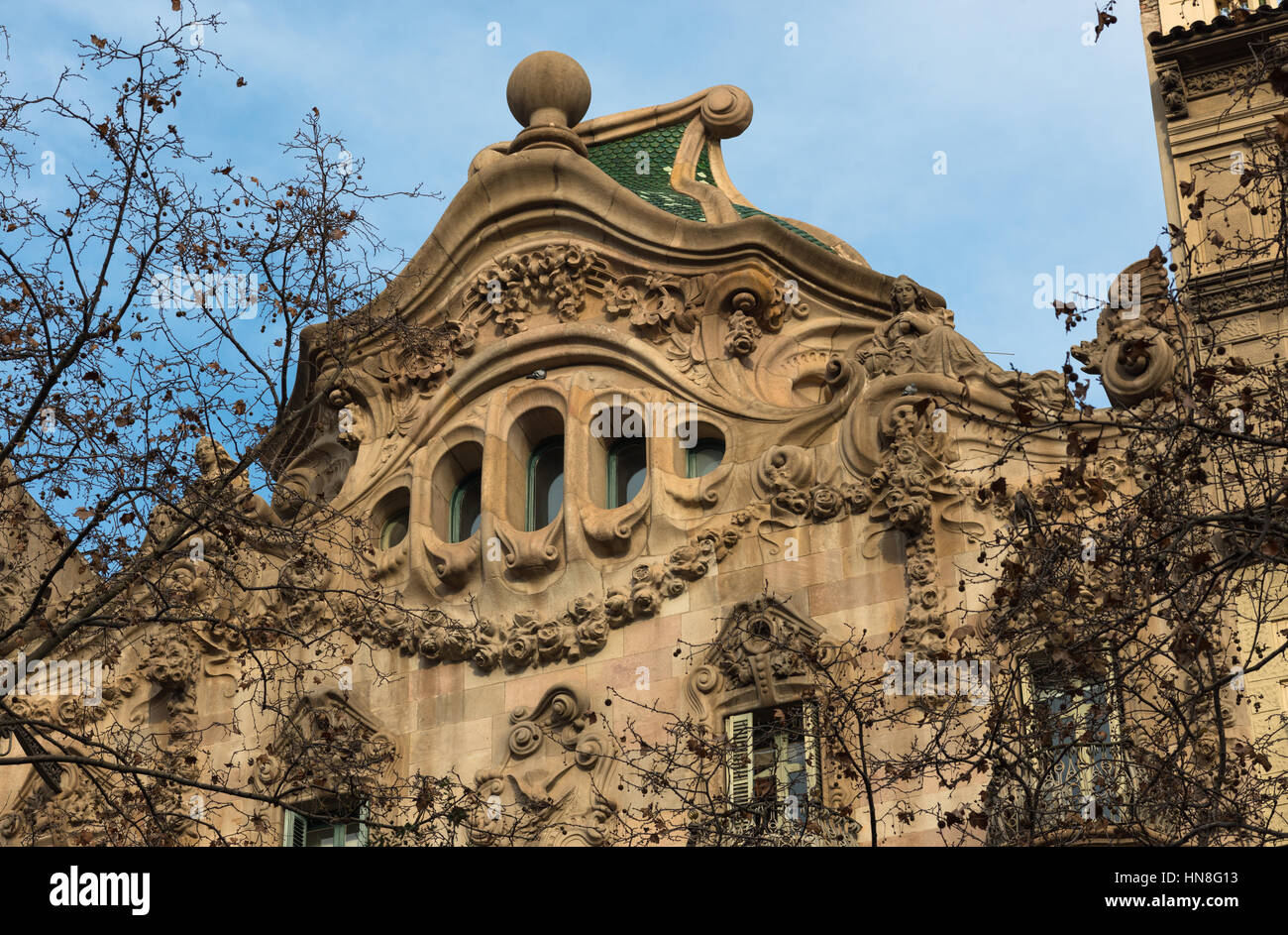 La arquitectura modernista en la Avenida Diagonal, Barcelona, España Foto de stock