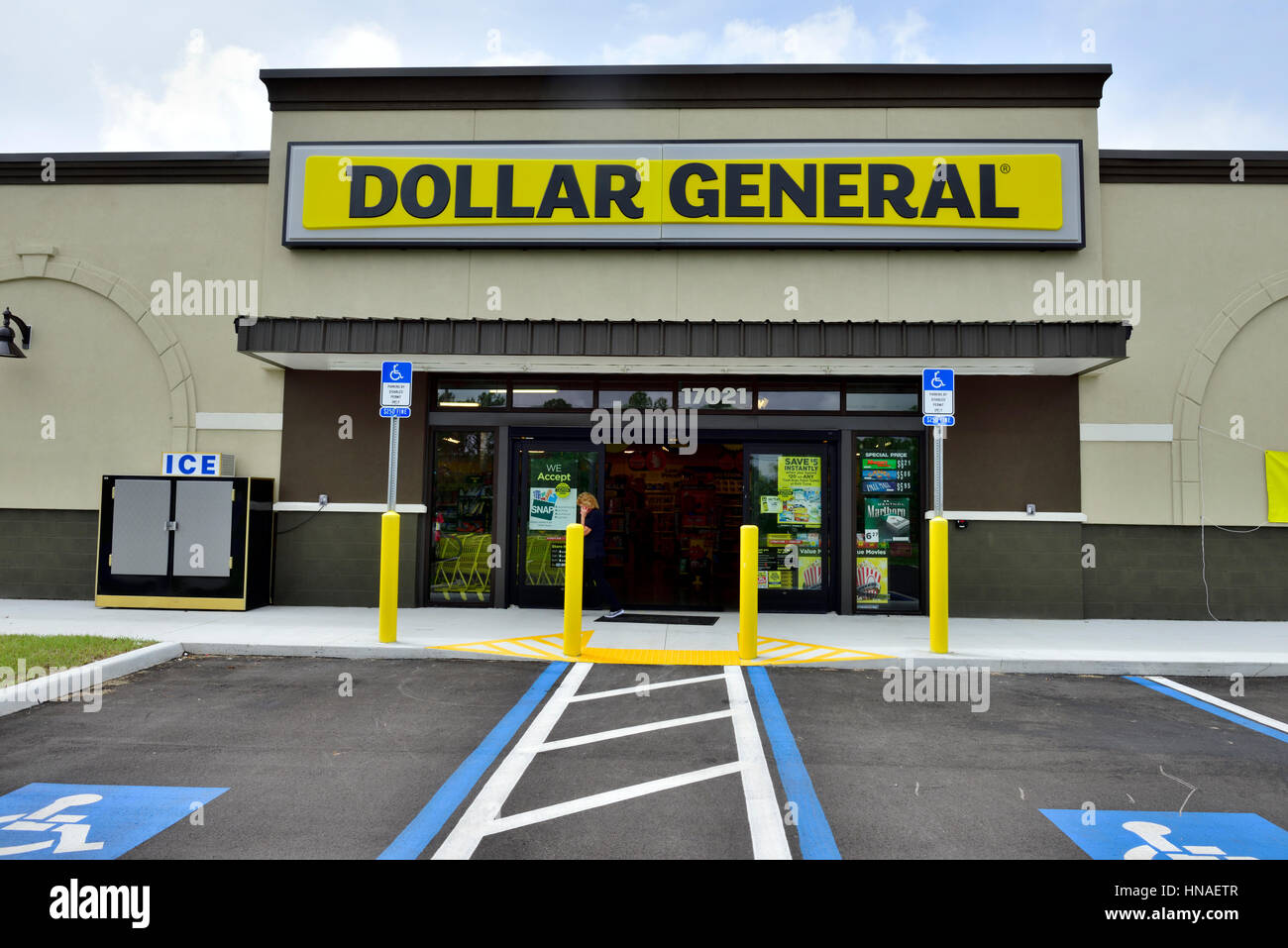 Dollar general store sign fotografías e imágenes de alta resolución Alamy