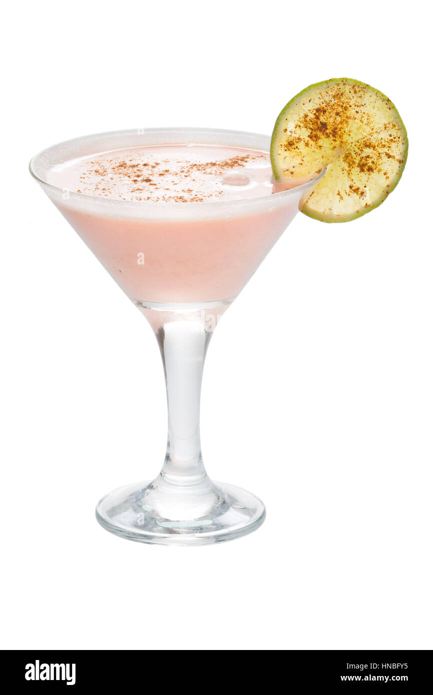 Cóctel rosa en la copa de martini de cerca Foto de stock