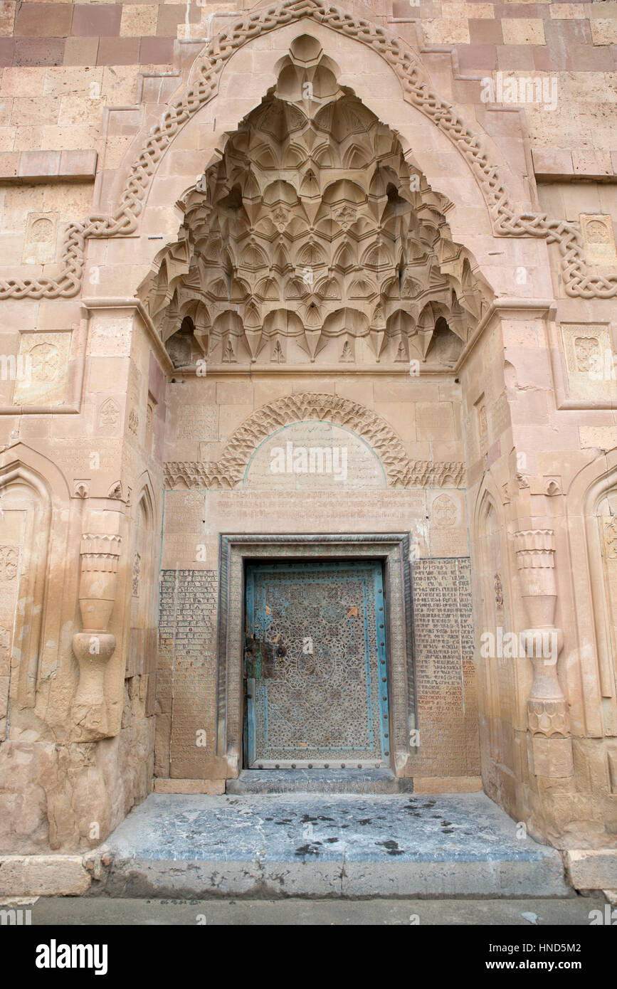 Portal principal de San stepanos monasterio, jolfa, provincia de Azerbaiyán oriental, Irán Foto de stock