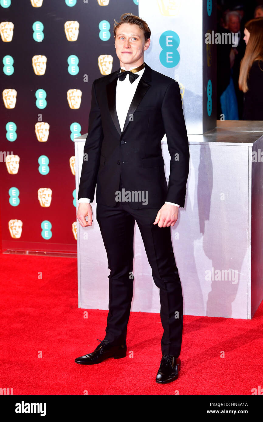 George MacKay asistiendo a los EE British Academy Film Awards celebrado en el Royal Albert Hall, Kensington Gore, Kensington, Londres. Foto de stock