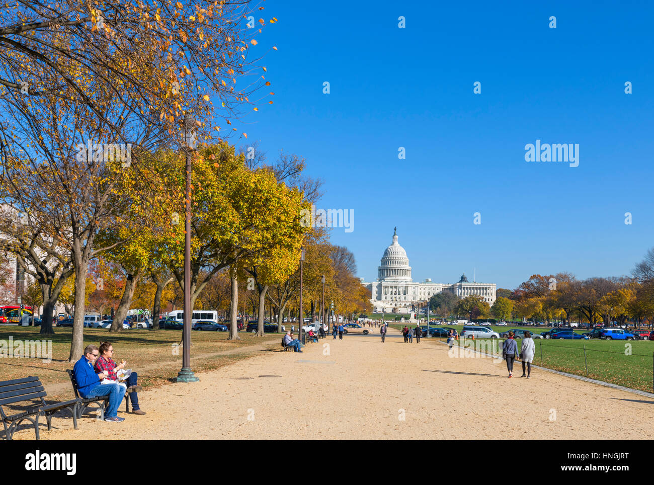 El National Mall, mirando hacia el edificio del Capitolio de los Estados Unidos, Washington DC, EE.UU. Foto de stock