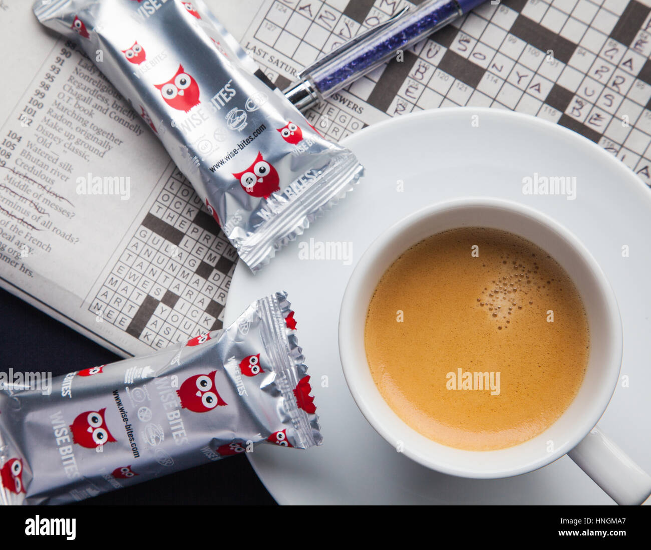 Rompecabezas de la pausa para el café fotografías e imágenes de alta  resolución - Alamy