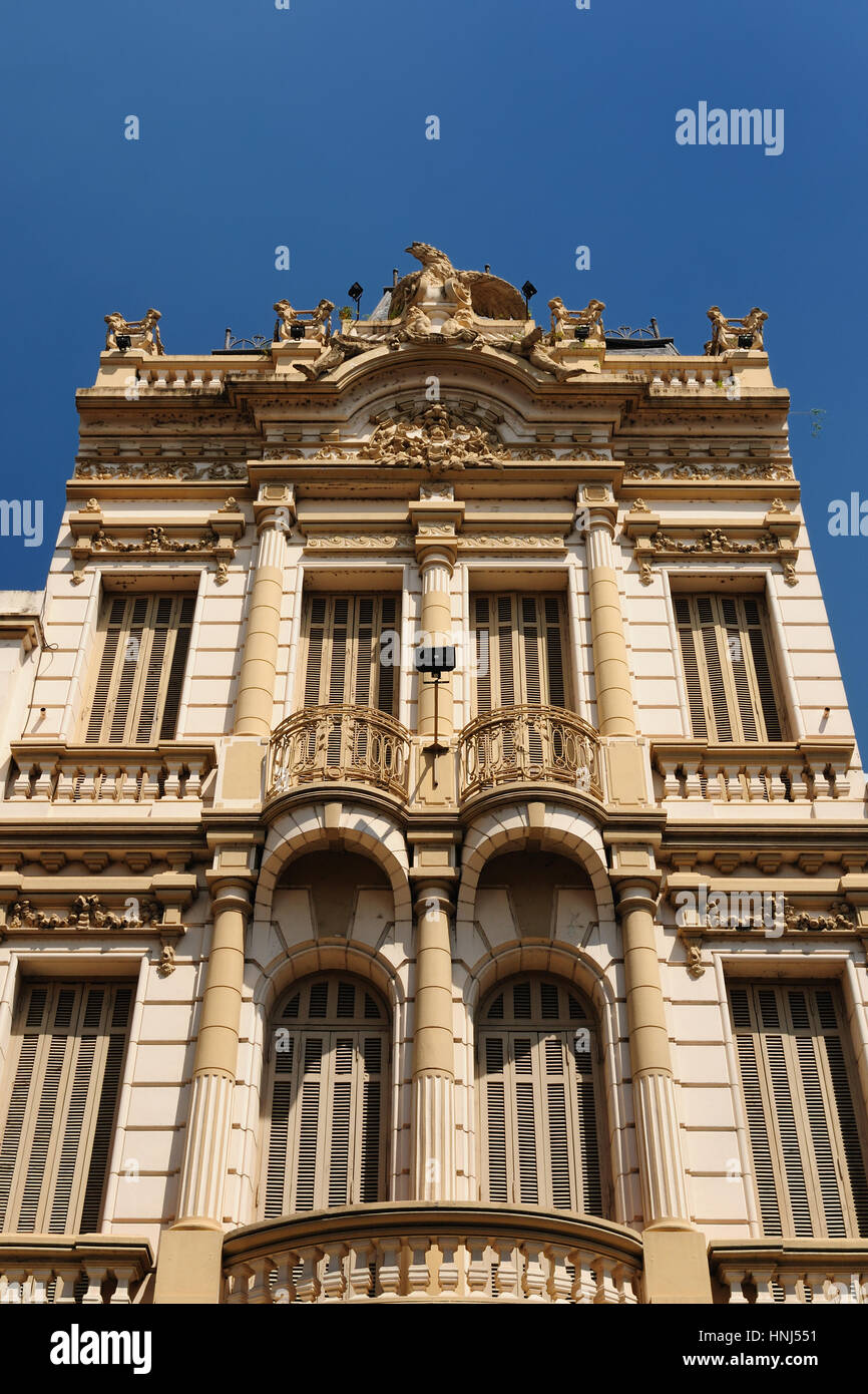 - Edificio europeo del siglo XIX del centro de la ciudad de Asunción, Paraguay, América del Sur Foto de stock