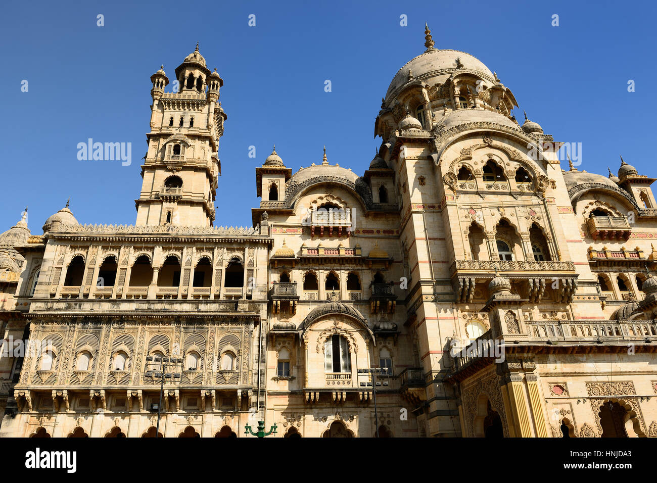 Ejemplo típico de la arquitectura en el estado indio de Gujarat Foto de stock