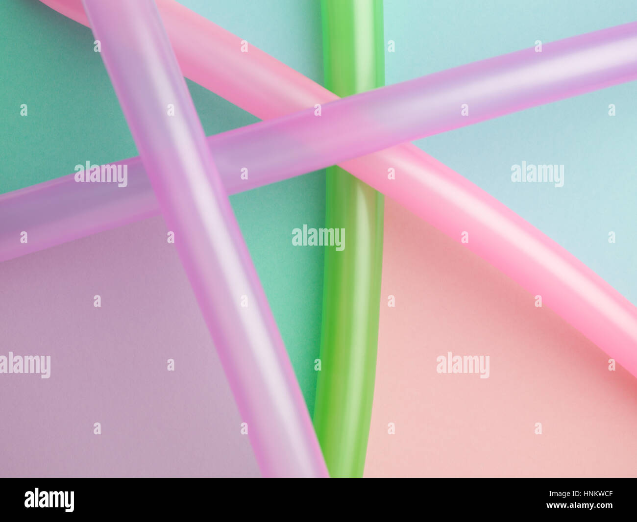 Globos largos desinflados fotografías e imágenes de alta resolución - Alamy