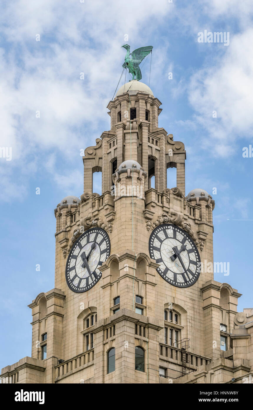 El Royal Liver Building es un edificio catalogado de grado I, ubicado en Liverpool, Inglaterra. Foto de stock