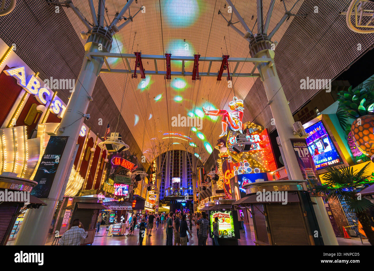 Espectáculo de luces en Fremont Street, Las Vegas, Nevada, EE.UU -06/24/15 -sólo para uso editorial. Foto de stock