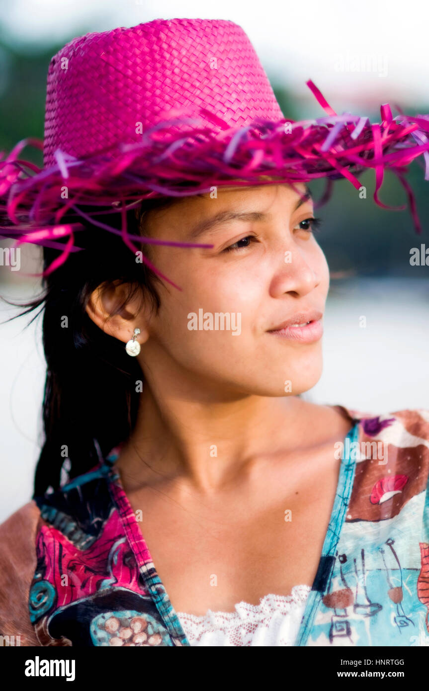 Joven Mujer Asiática de la ubicación Foto de stock