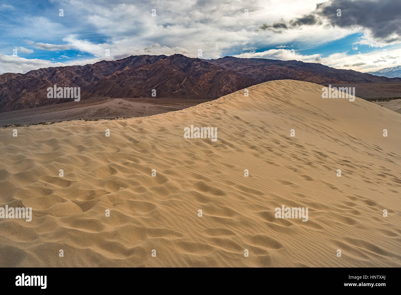 Un paisaje impresionante fotografía de Mesquite Flat Dunas de Arena, el Parque Nacional Valle de la muerte Foto de stock