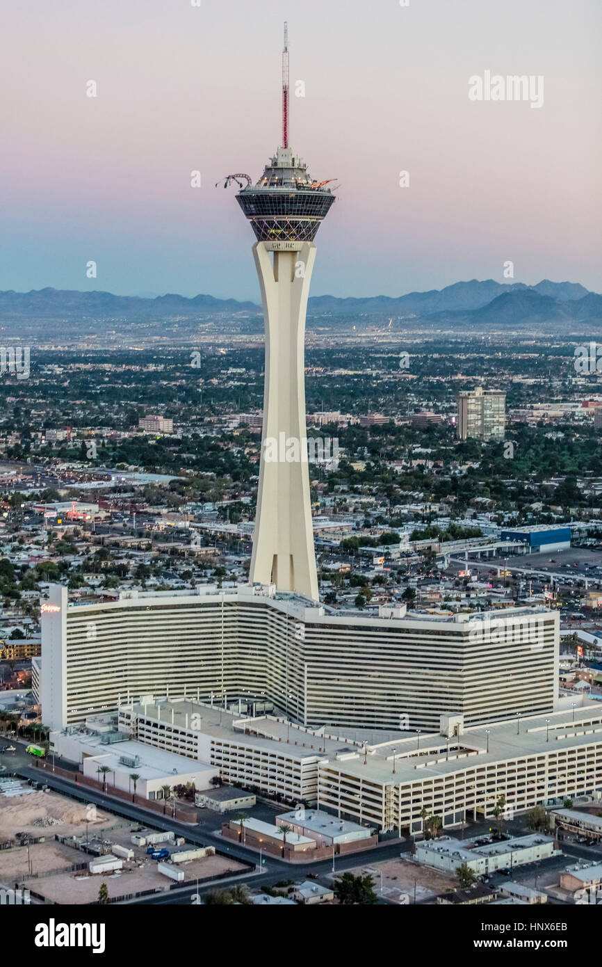 Stratosphere Casino Hotel and Tower, Las Vegas, Nevada, EE.UU Fotografía de  stock - Alamy