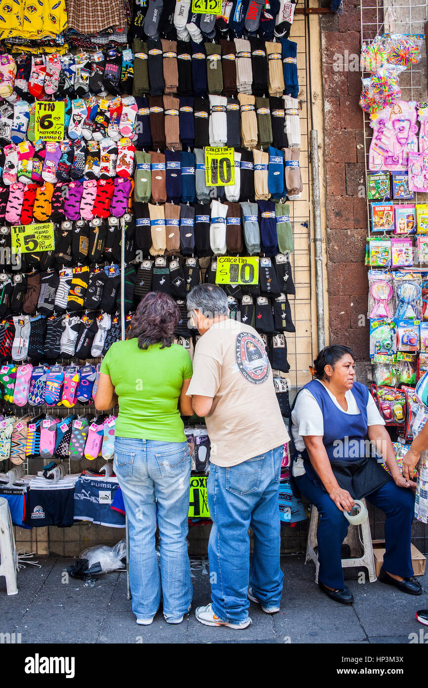Las tiendas de la calle Correo Mayor, Ciudad de México, México