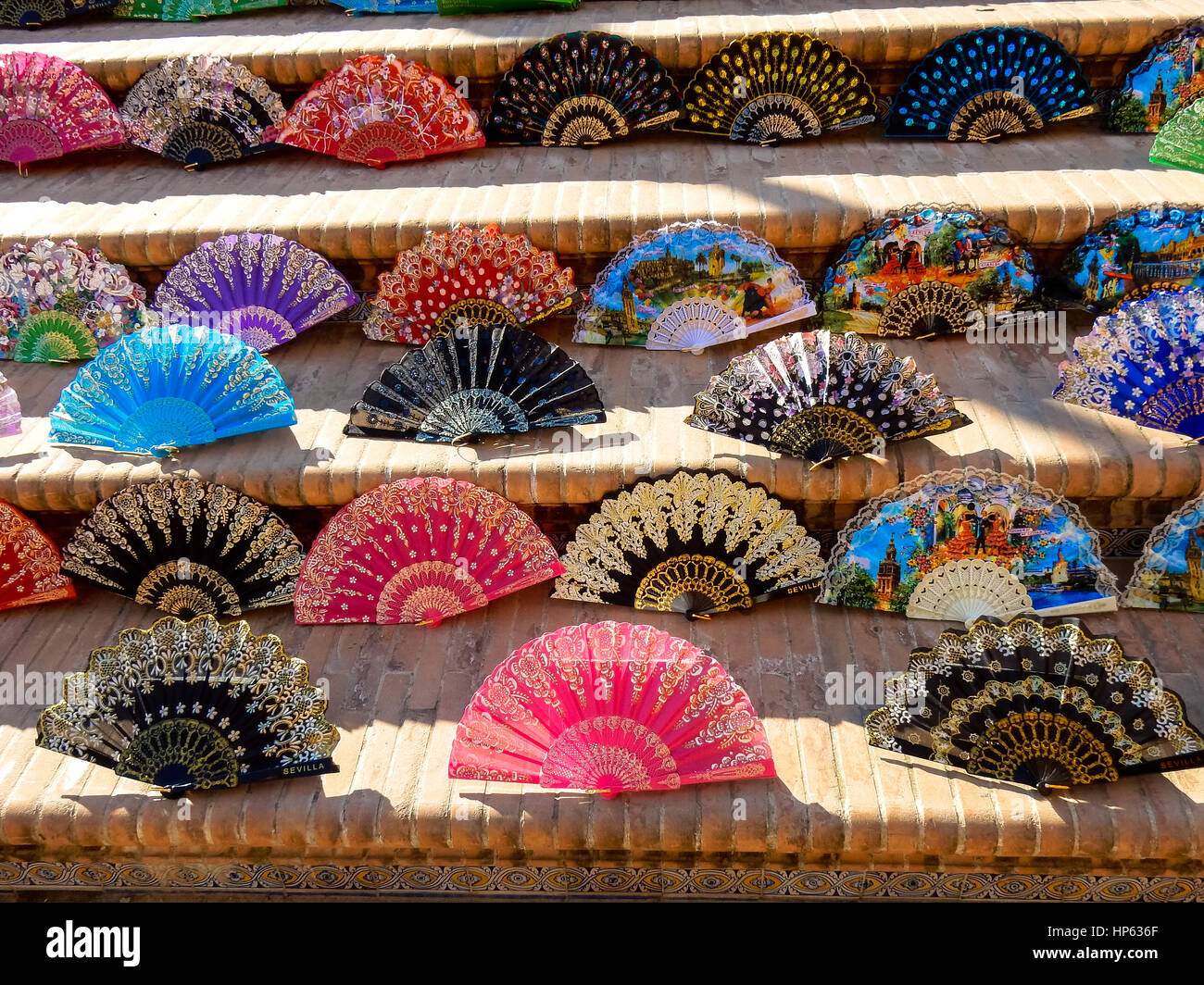 Colorido souvenirs para enfriar el aire en españa Foto de stock