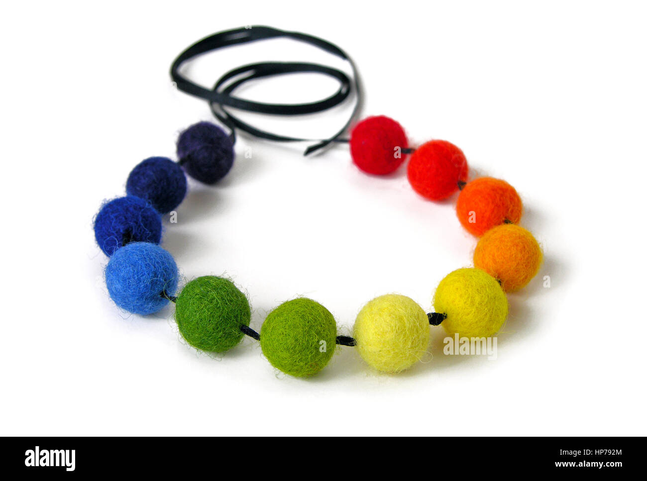 Colorido collar de fieltro artesanal Fotografía de stock - Alamy