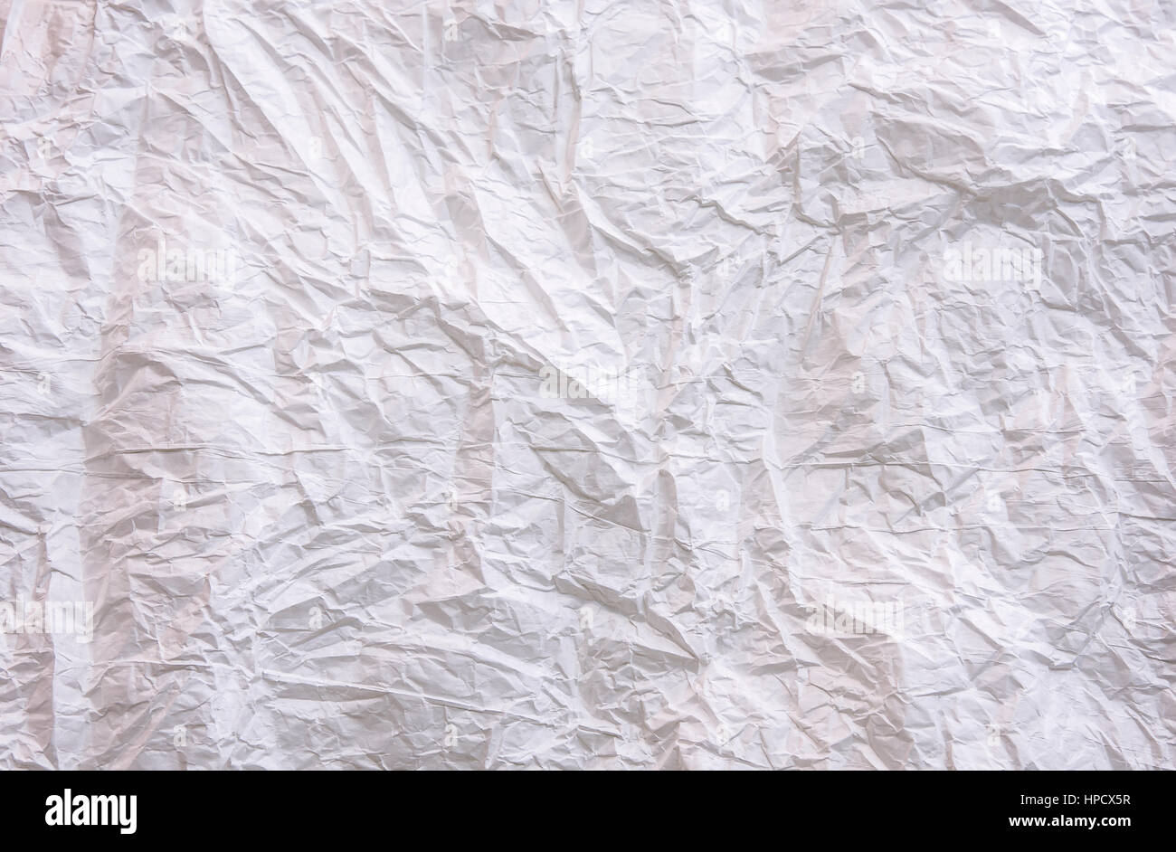 Fondo blanco fondo de papel arrugado arrugado papel blanco Fotografía de  stock - Alamy