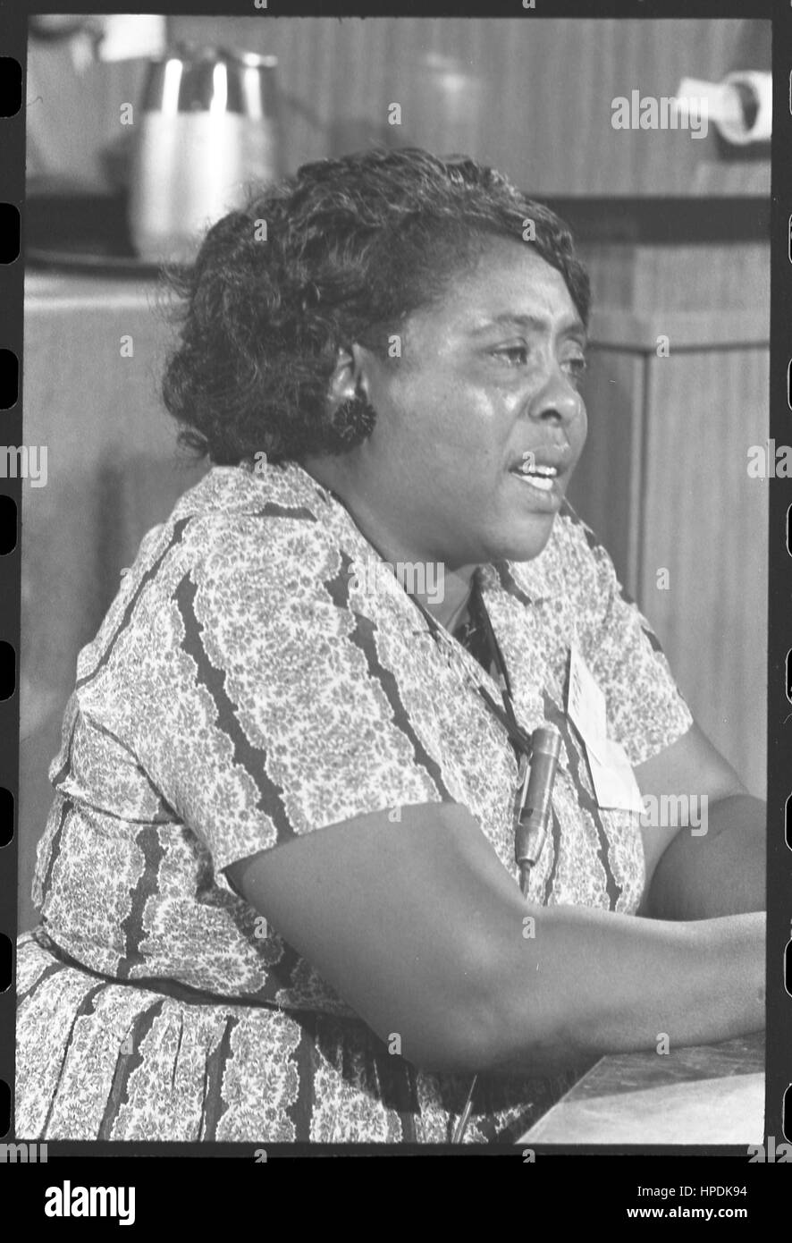Activista de los derechos civiles Fannie Lou Hamer, delegado del Partido Democrático de la Libertad de Mississippi, en la Convención Nacional Demócrata, Atlantic City, Nueva Jersey, 08/22/1964. Foto de stock