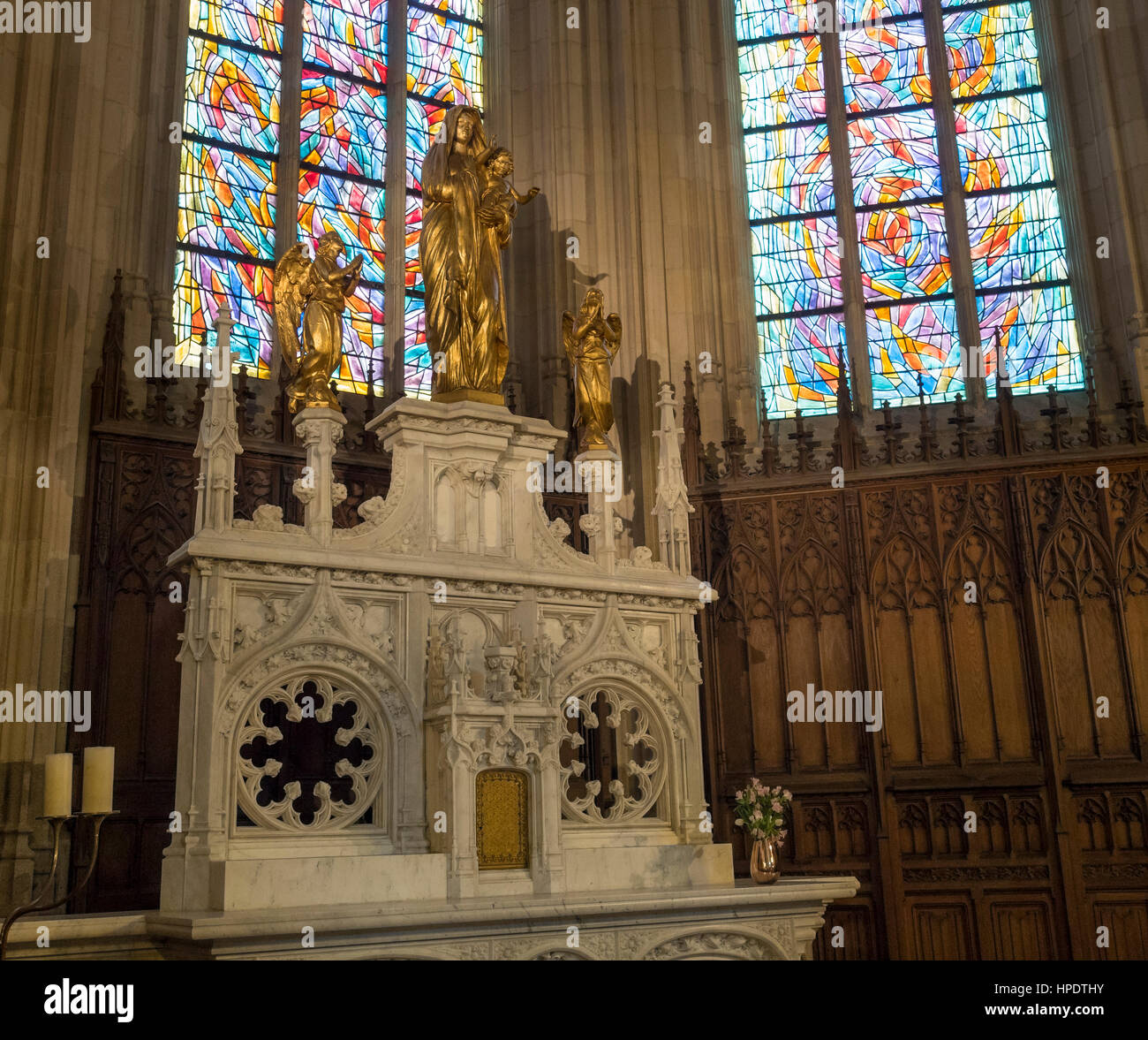 Capilla de la Virgen, la catedral Saint-Pierre-et-Saint-Paul, Nantes, Francia. Foto de stock