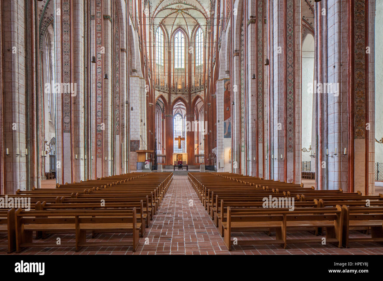 Nave Basilica Fotos e Imágenes de stock Alamy