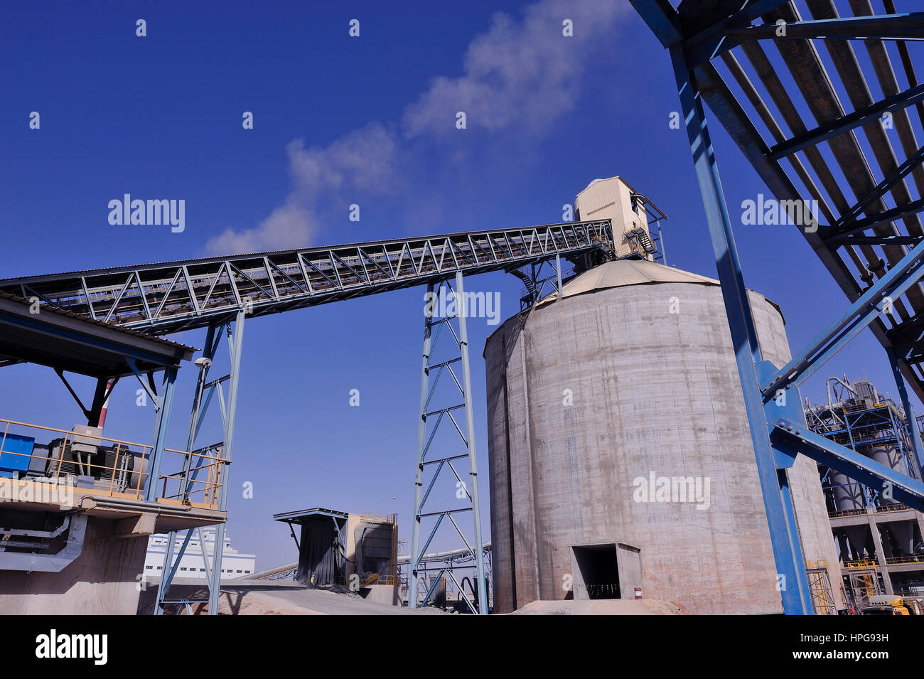 Siria, en el norte de Siria, la frontera turca, Lafarge Cement Factory ,  vista general de la fábrica de cemento Fotografía de stock - Alamy