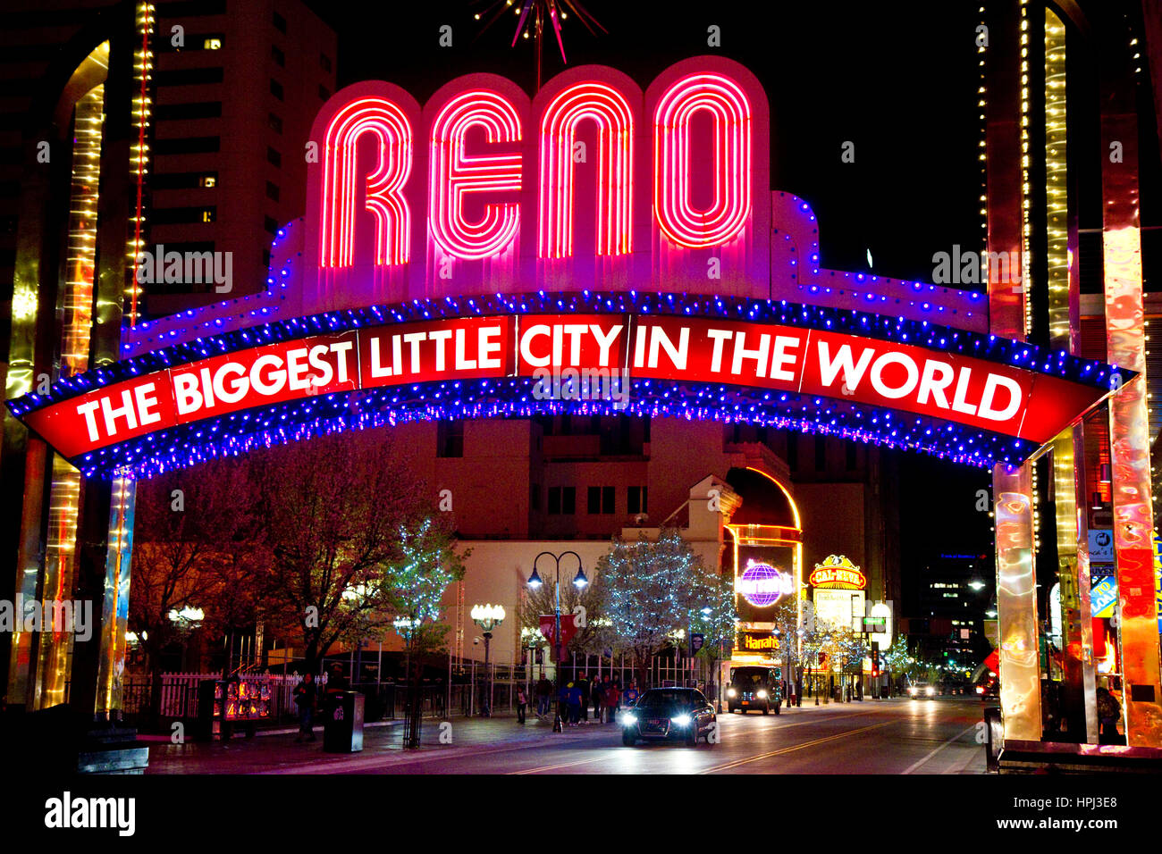 El Reno Arch, una atracción icónica en Reno, Nevada, EE.UU. Foto de stock