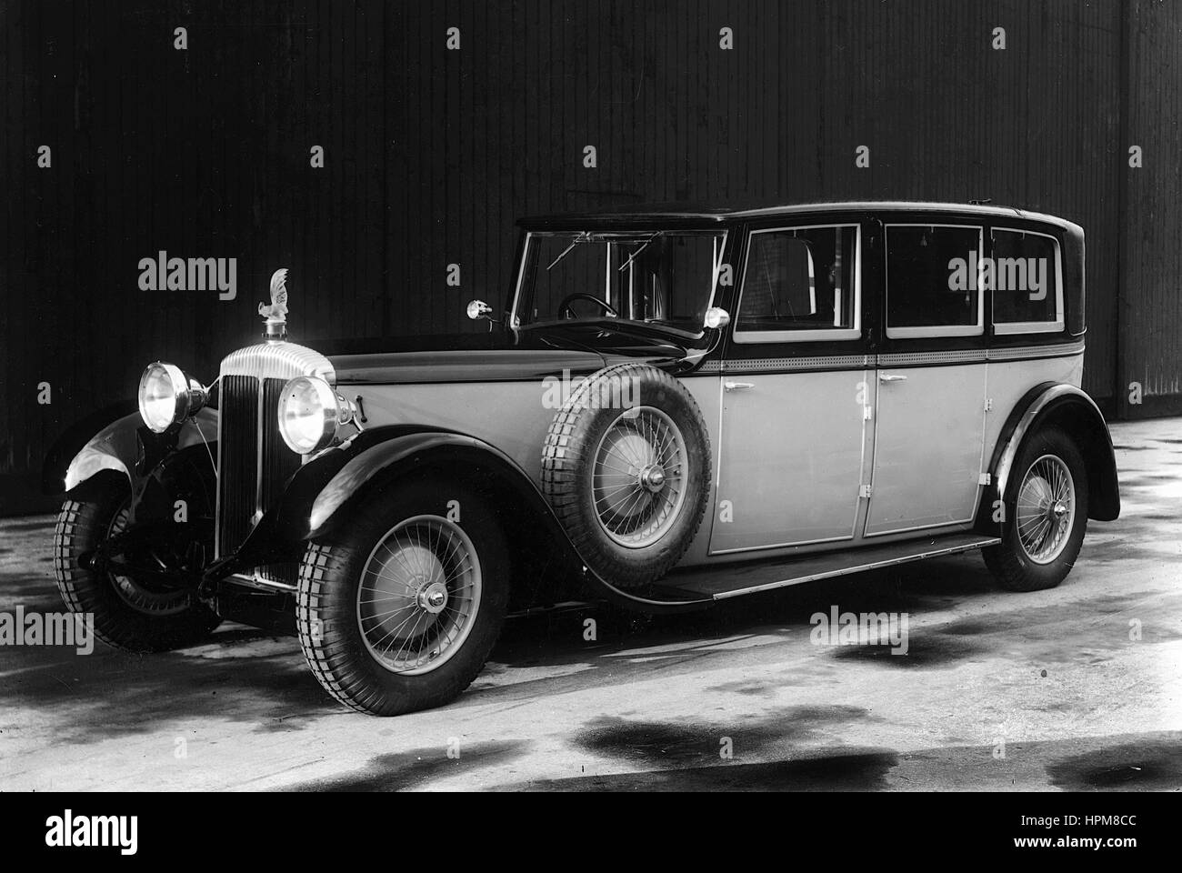 Daimler 25hp con Lalique mascot 1931 Foto de stock