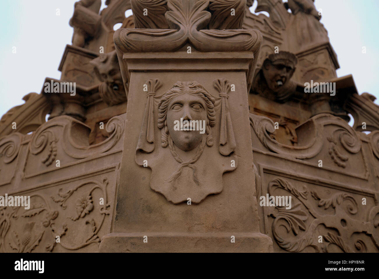 Fuente Llinlithgow palace ciudad natal de María, Reina de los Escoceses Foto de stock