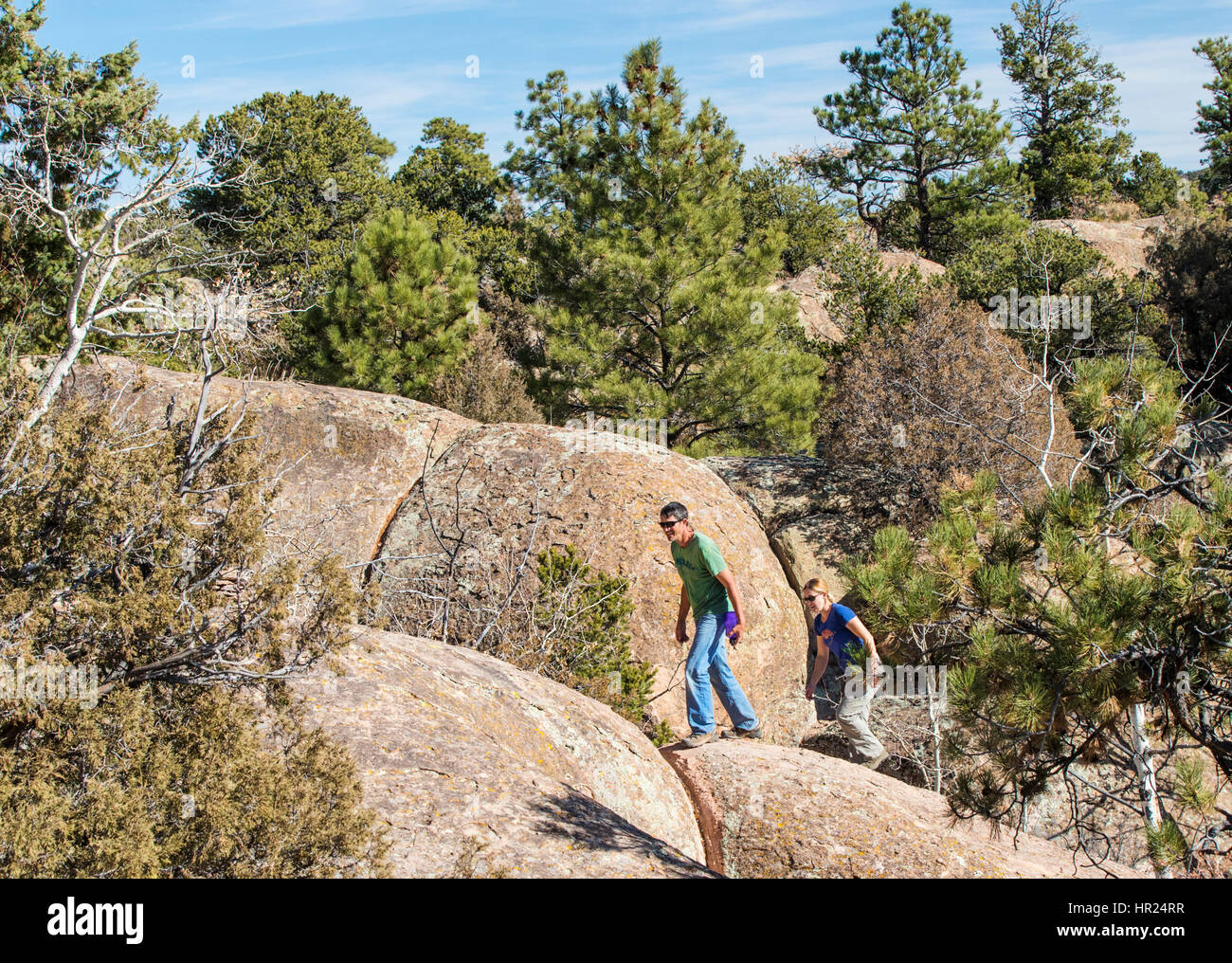 Los excursionistas en Penitente Canyon, Colorado, EE.UU. Foto de stock