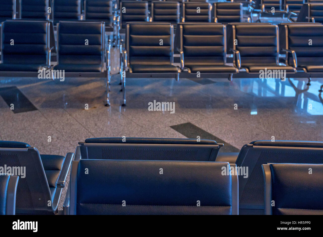 Fotografía de una nueva sala de embarque en el aeropuerto Foto de stock