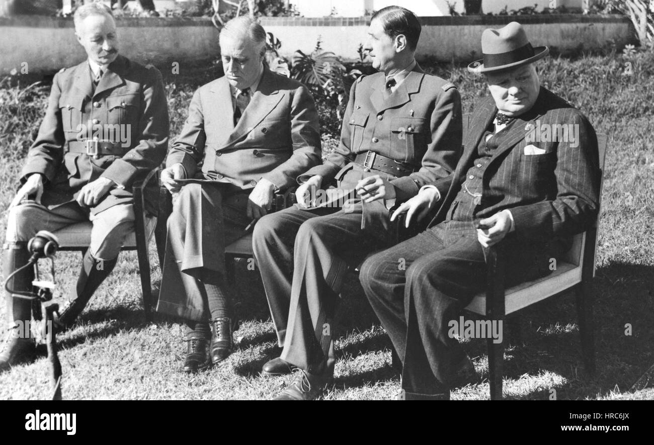De enero de 1943 Conferencia de Casablanca al General Henri Giraud, el Presidente Franklin Roosevelt, el general Charles de Gaulle y el Primer Ministro Winston Churchill Foto de stock
