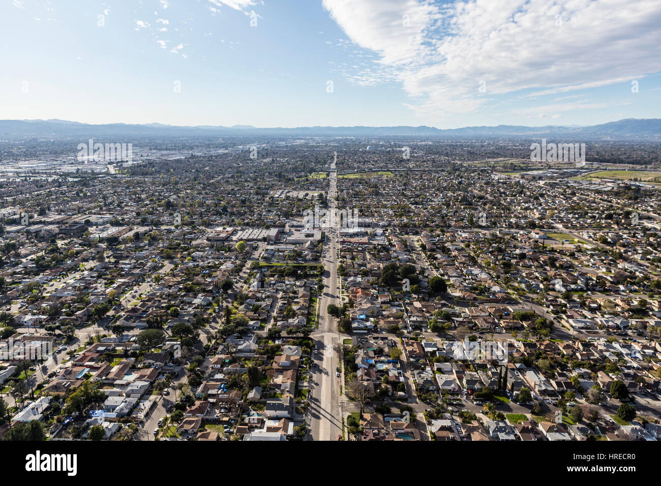 Vista aérea de la dispersión suburbana en el Valle de San Fernando