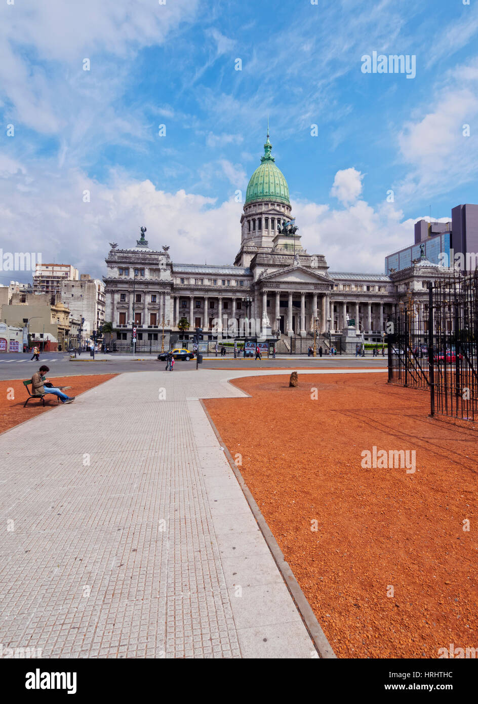 Plaza del Congreso, vista del Palacio del Congreso Argentino, en Buenos Aires, Argentina Foto de stock