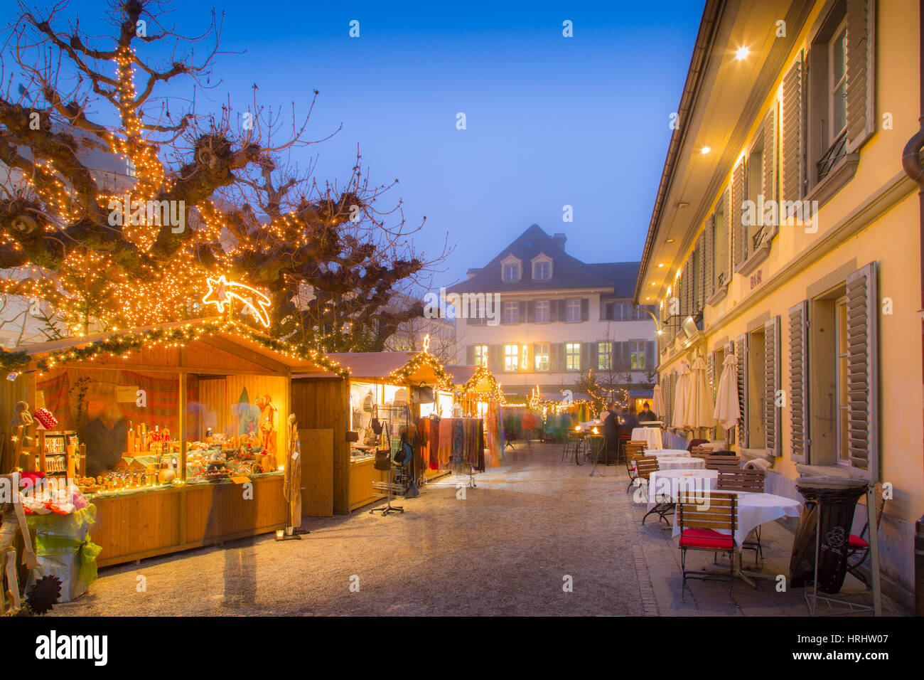 Mercado de Navidad en Balliz, Thun, la región de Jungfrau, en el Oberland bernés en Alpes Suizos, Suiza Foto de stock