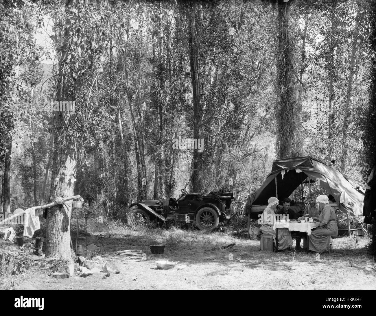 Desayuno al aire libre, 1910s Foto de stock