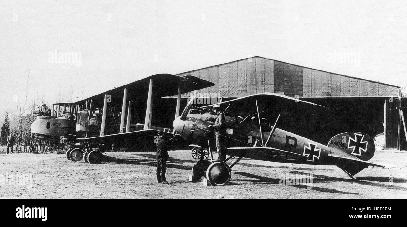 WWI, Albatros con Gotha, aviones de combate alemán Foto de stock