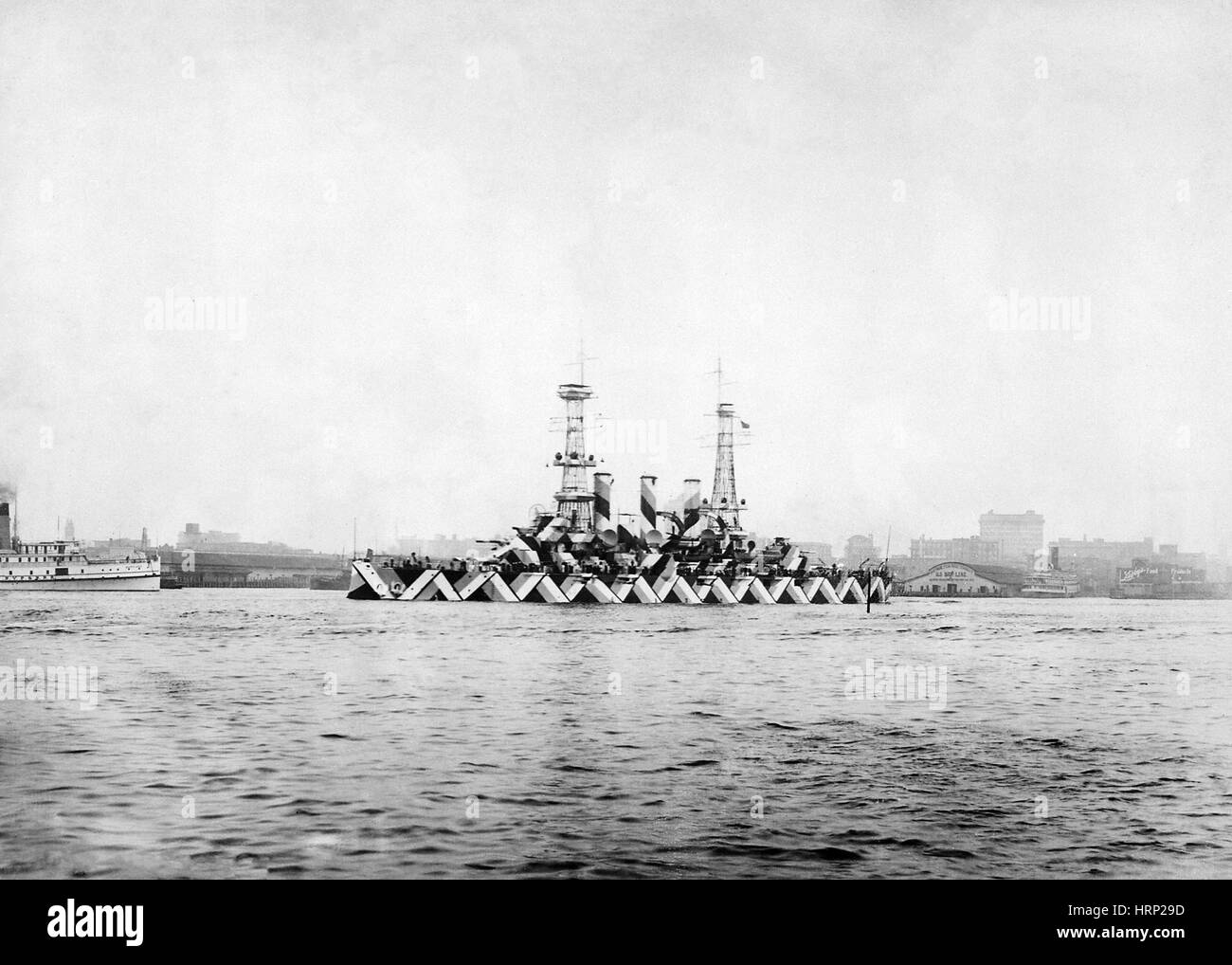 Dazzle camouflage fotografías e imágenes de alta resolución - Alamy